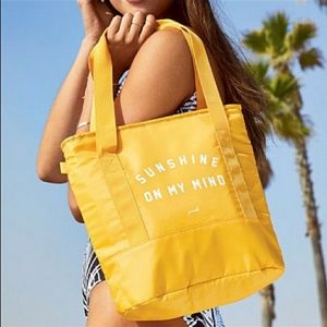VS Pink Sunshine On My Mind Cooler Bag